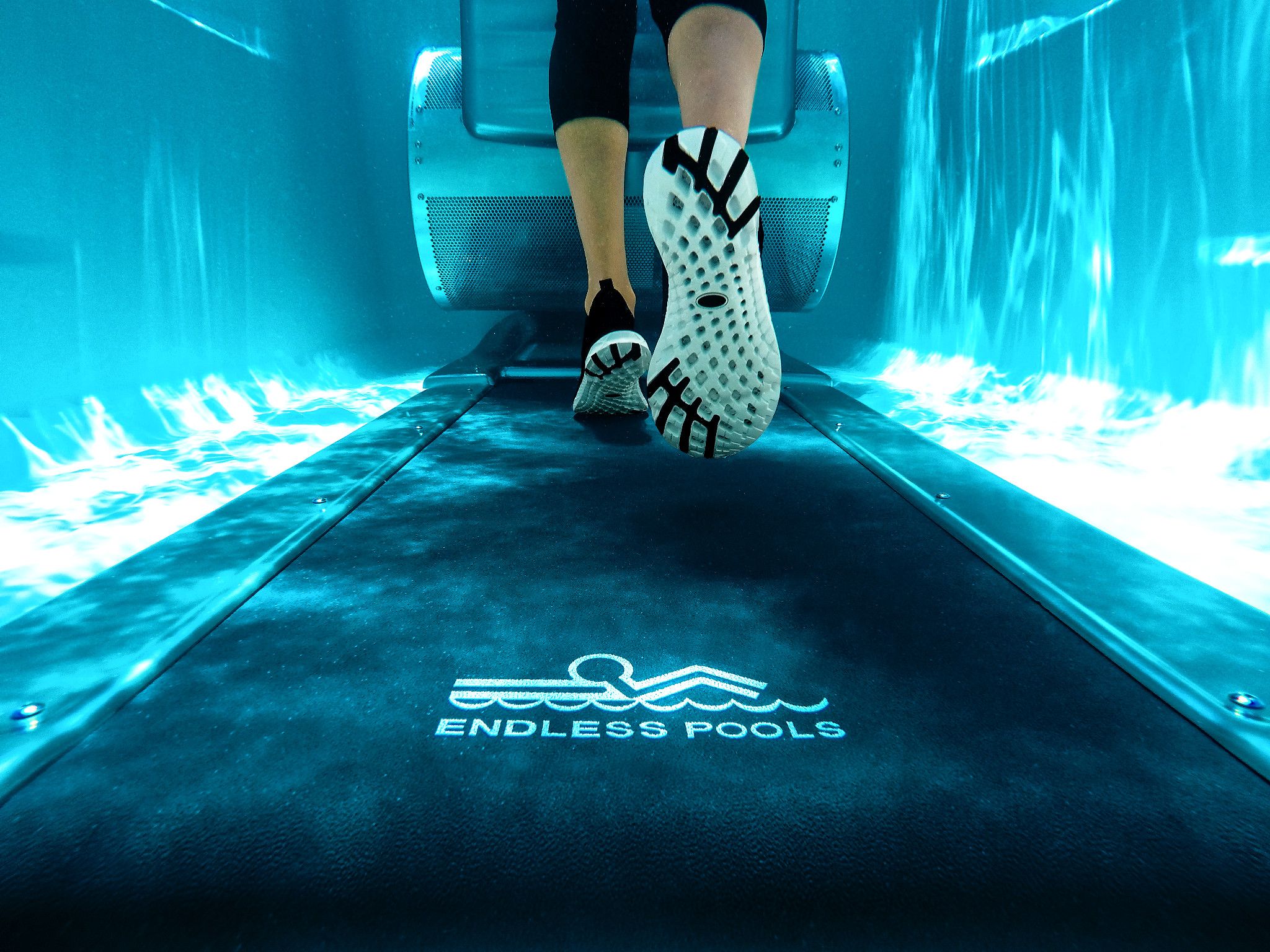 endless pools underwater hydraulic treadmill